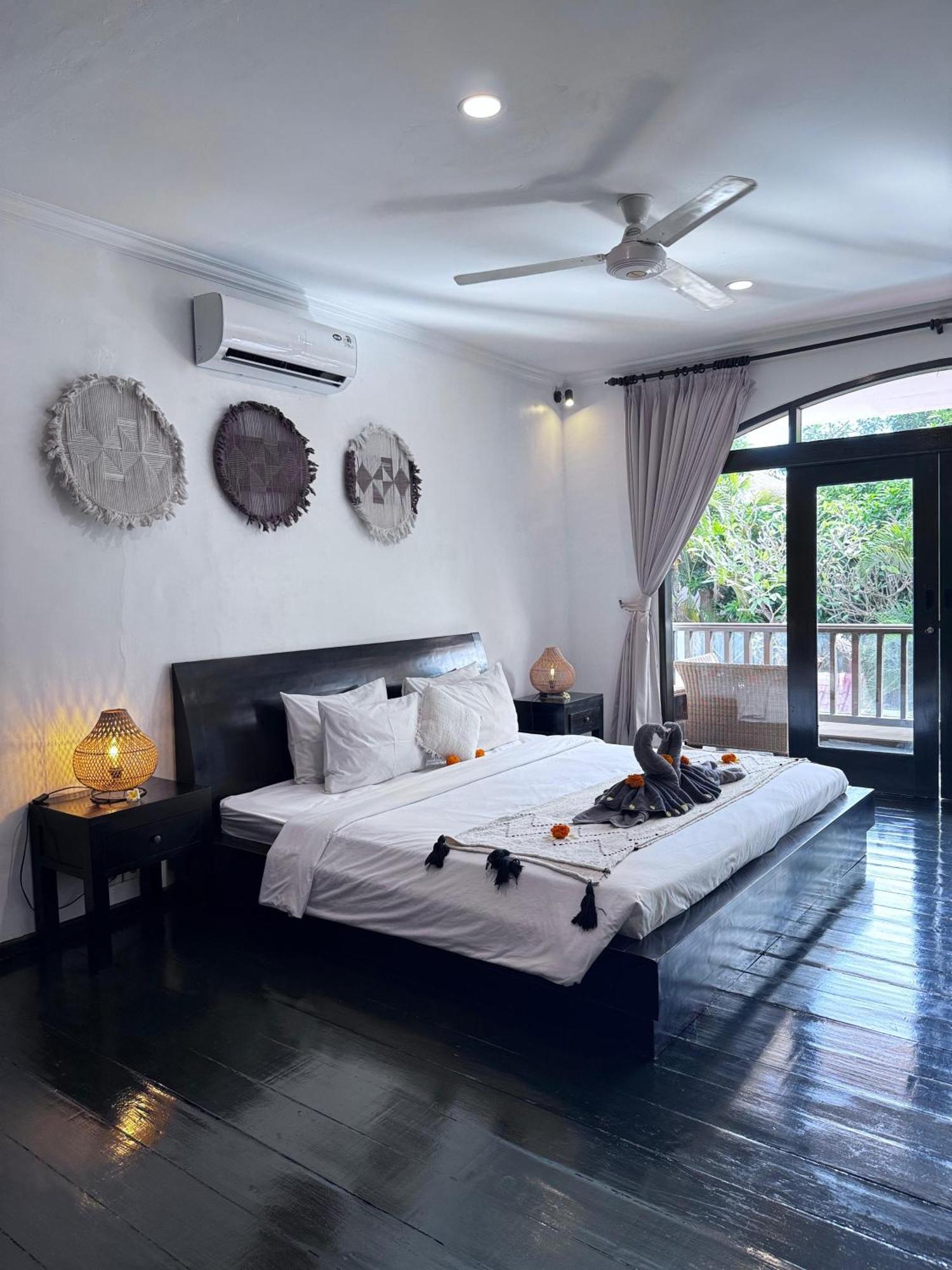 Lalita Villas Seminyak Luaran gambar